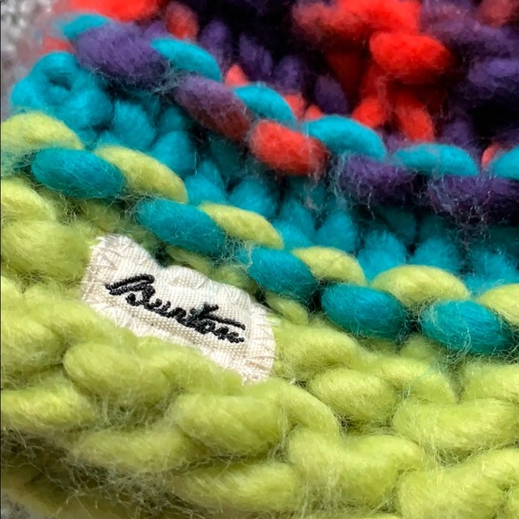 Burton beanie hat - Picture 2 of 2